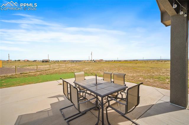 469 E Gentry Drive