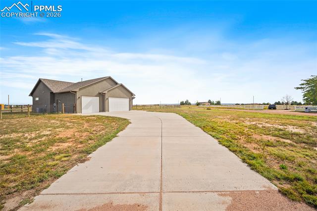 469 E Gentry Drive