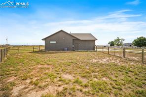 469 E Gentry Drive