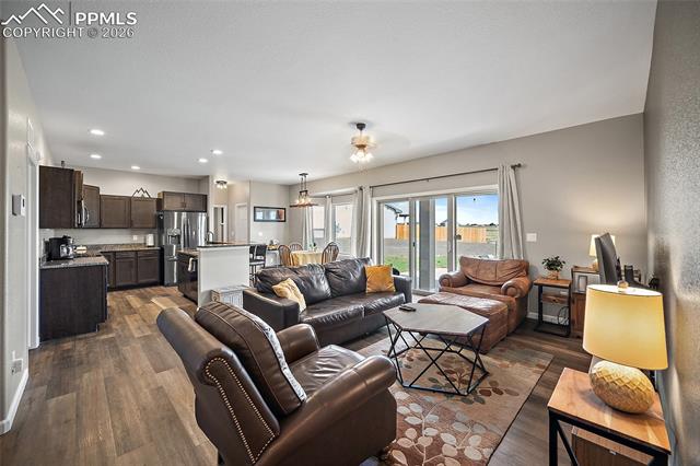 469 E Gentry Drive