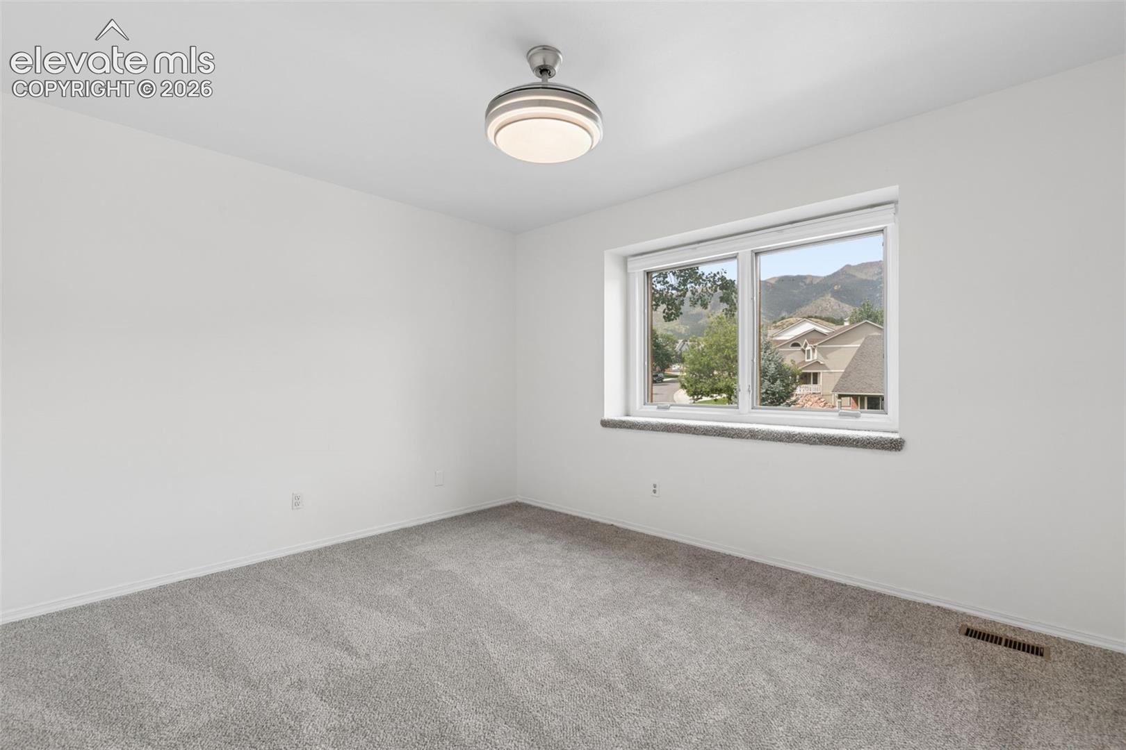 2485 Shiprock Way