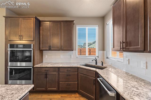 9712 Arbor Walk Lane