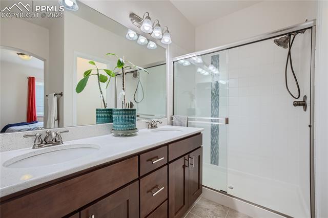 8869 Meadow Rose View