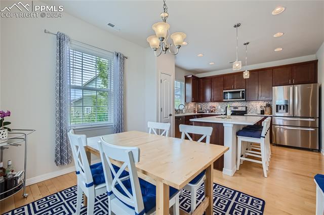 8869 Meadow Rose View