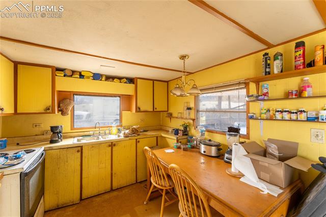 1331 Forest Road
