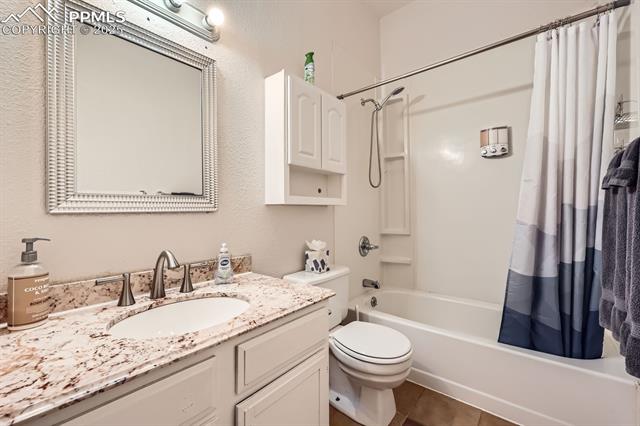 2005 W Colorado Avenue