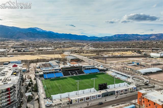 719 S Institute Street