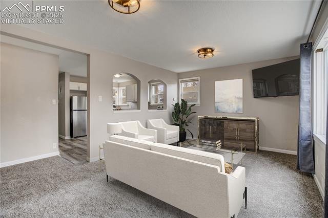 719 S Institute Street