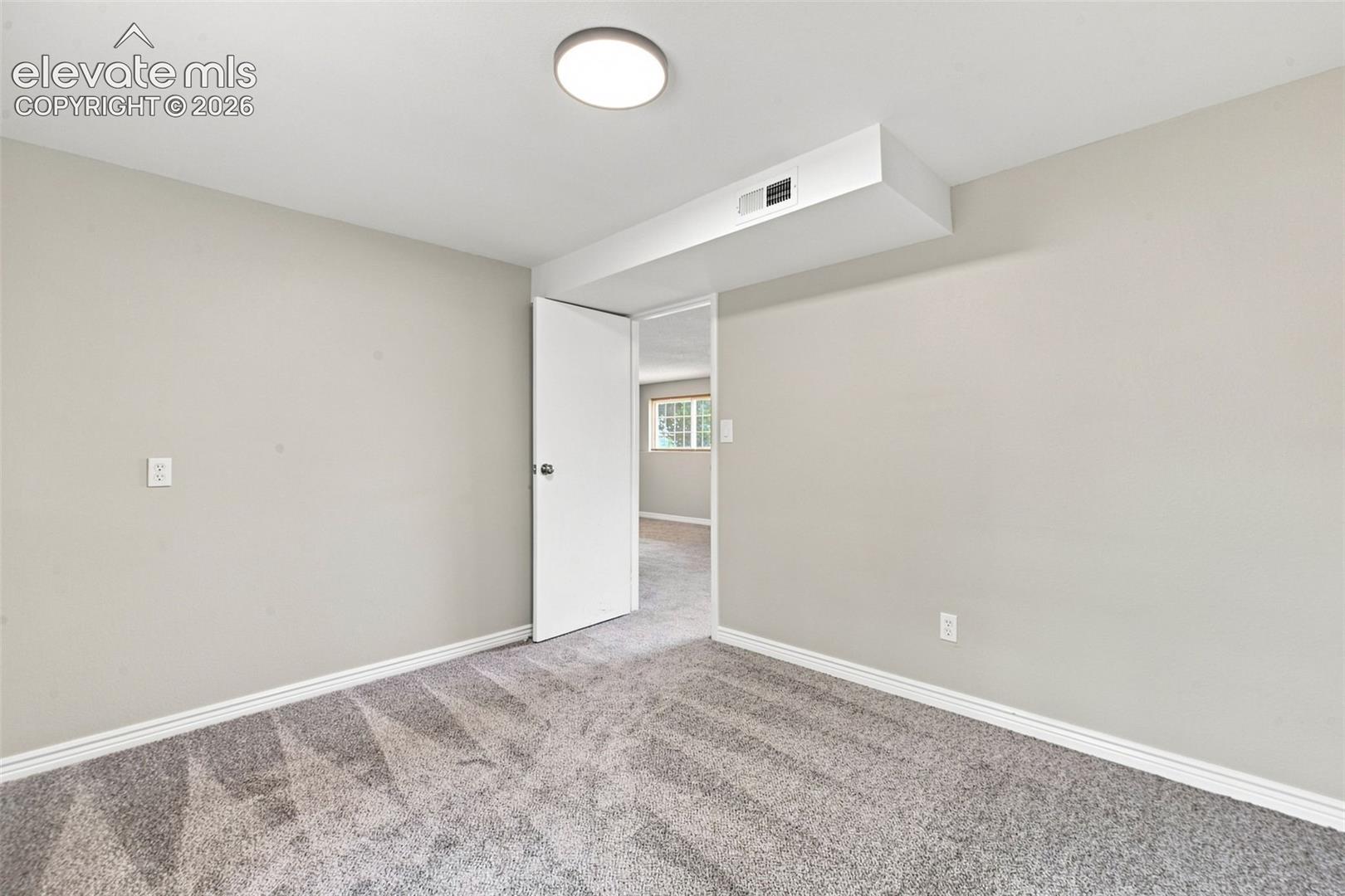 7520 Vineland Trail