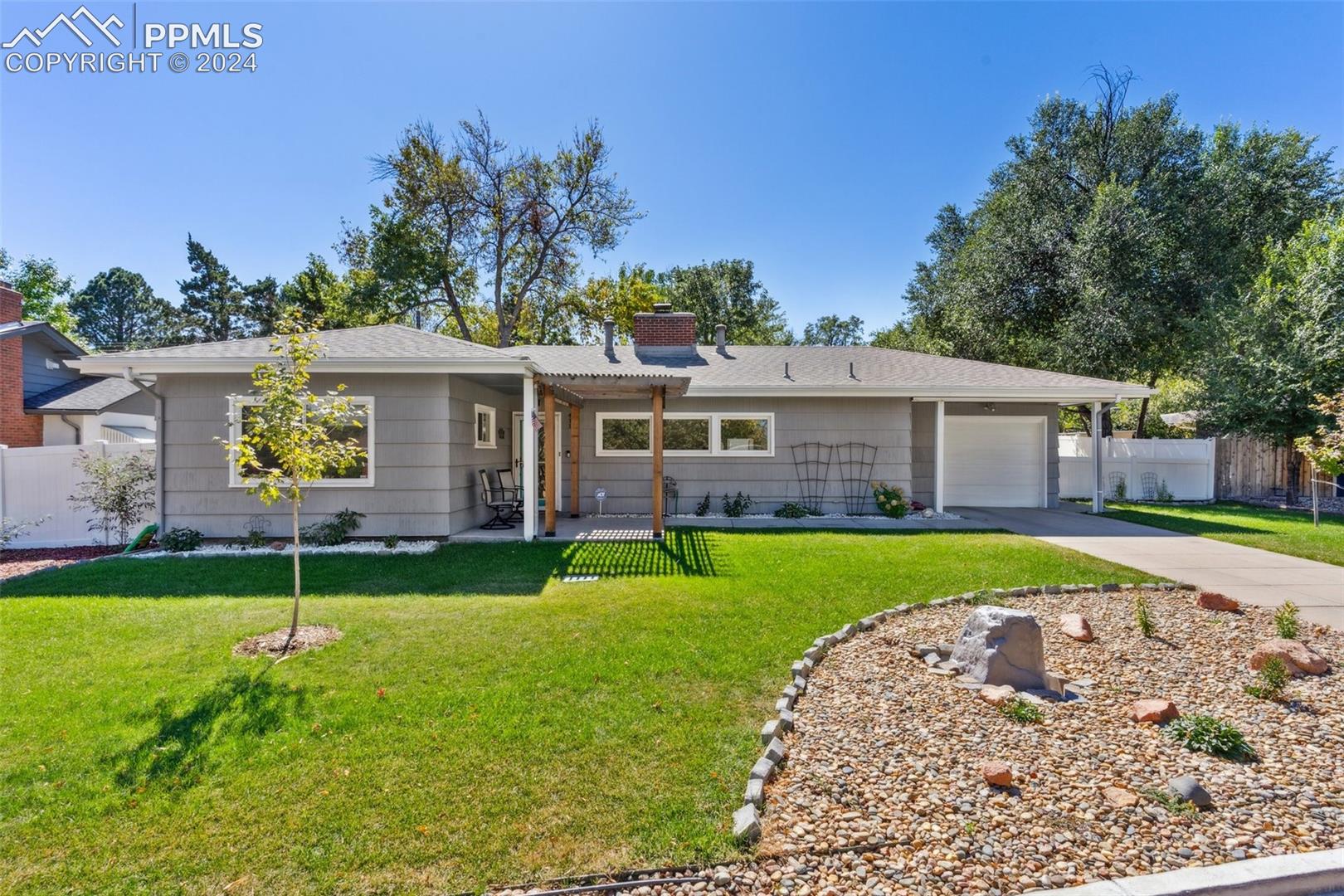 411 Ridgewood Avenue