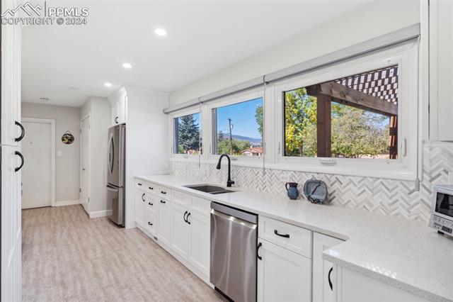 411 Ridgewood Avenue