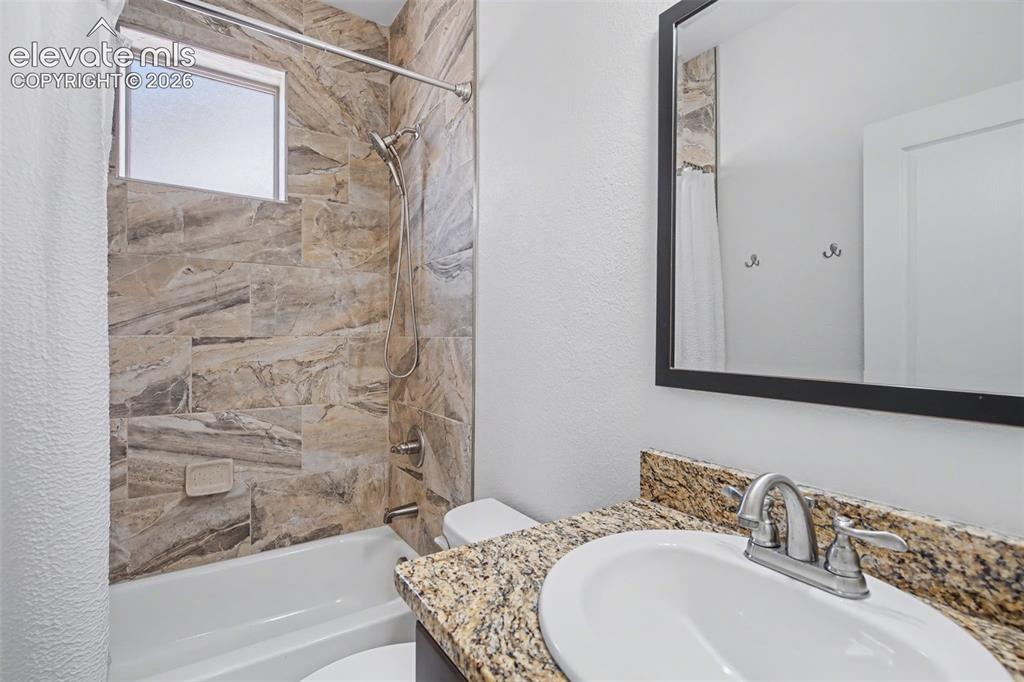 6631 Calico Crest Heights