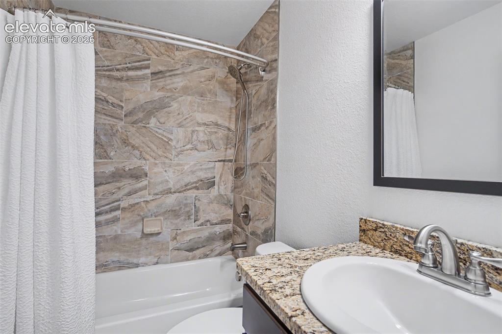 6631 Calico Crest Heights