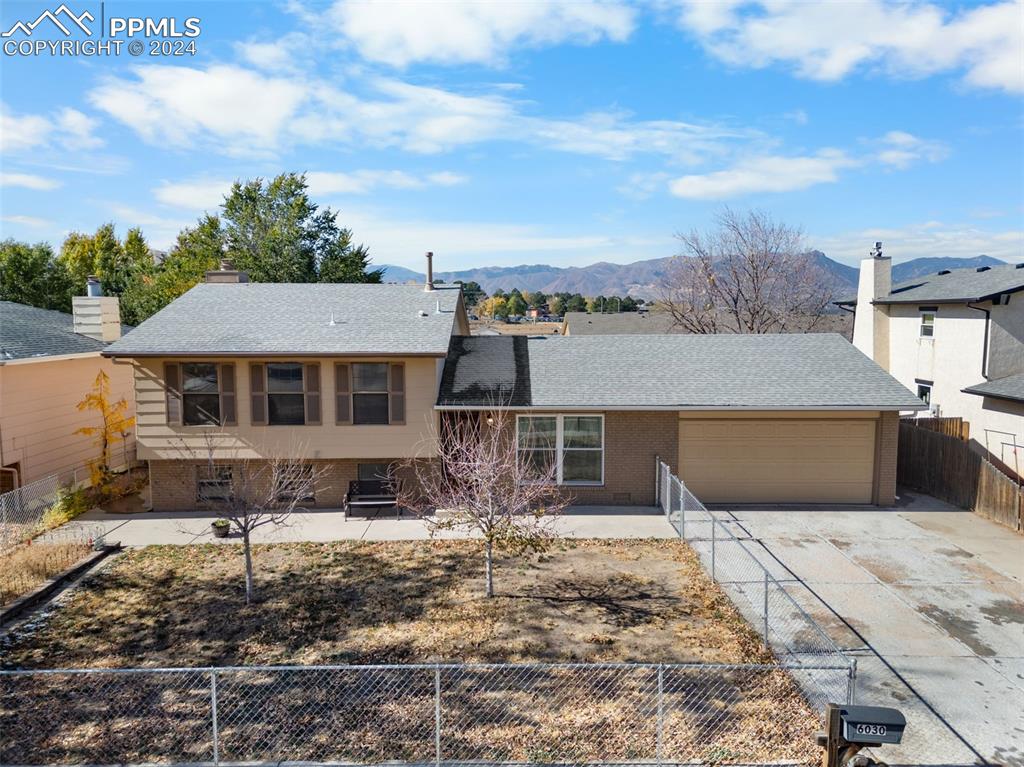 6030 Tuckerman Lane