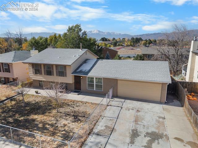 6030 Tuckerman Lane