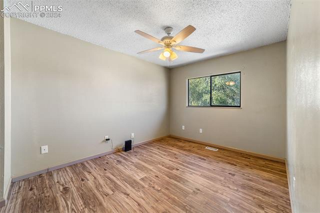 6030 Tuckerman Lane