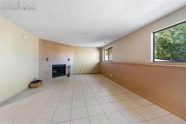 6030 Tuckerman Lane