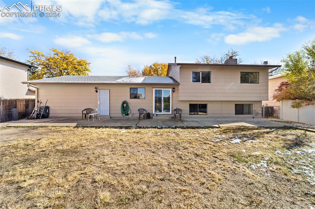 6030 Tuckerman Lane
