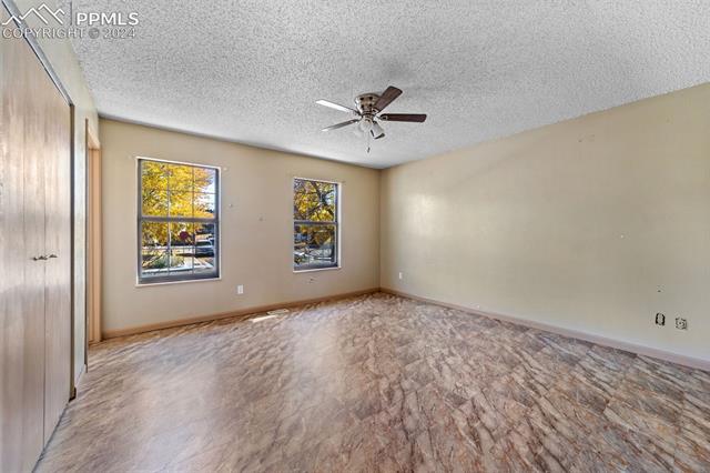 6030 Tuckerman Lane