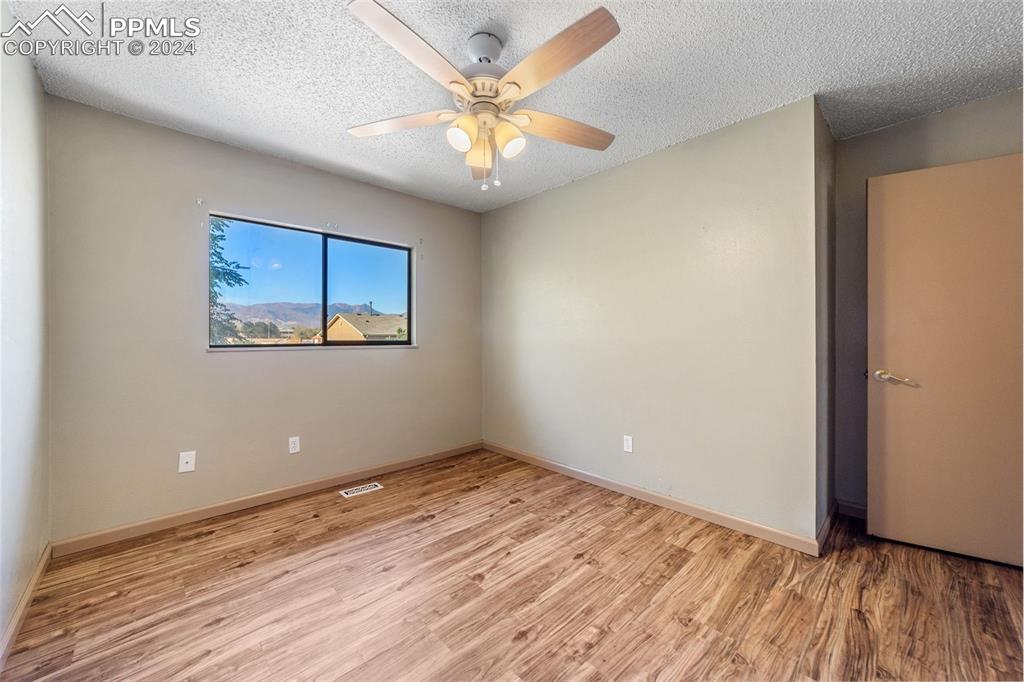6030 Tuckerman Lane