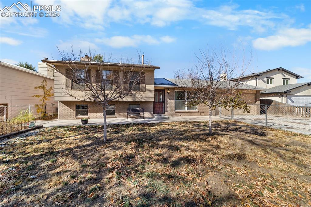 6030 Tuckerman Lane