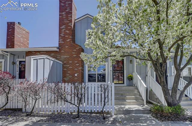 6930 Los Reyes Circle