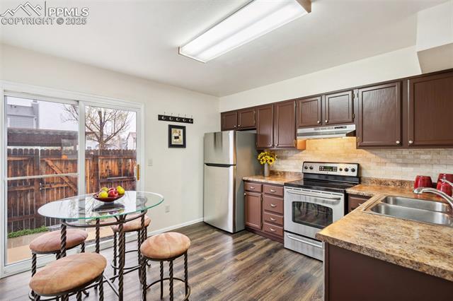 7657 Lexington Manor Drive