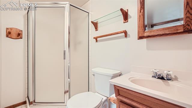 1801 Ridgeway Avenue