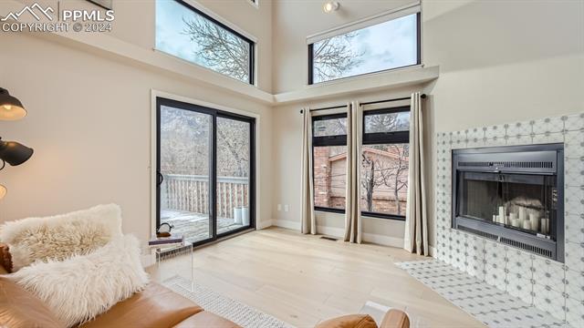 1801 Ridgeway Avenue