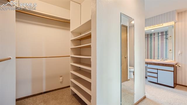 1801 Ridgeway Avenue