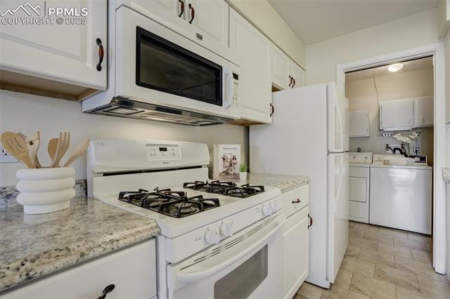 2734 Hearthwood Lane