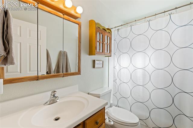 2105 Farnsworth Drive