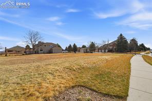 3810 Edgecliff Court