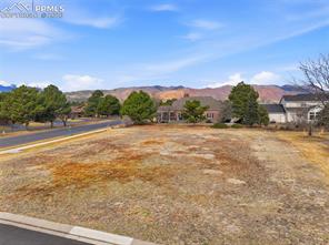 3810 Edgecliff Court