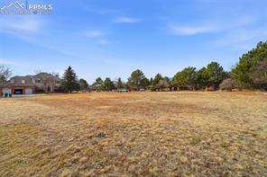 3810 Edgecliff Court