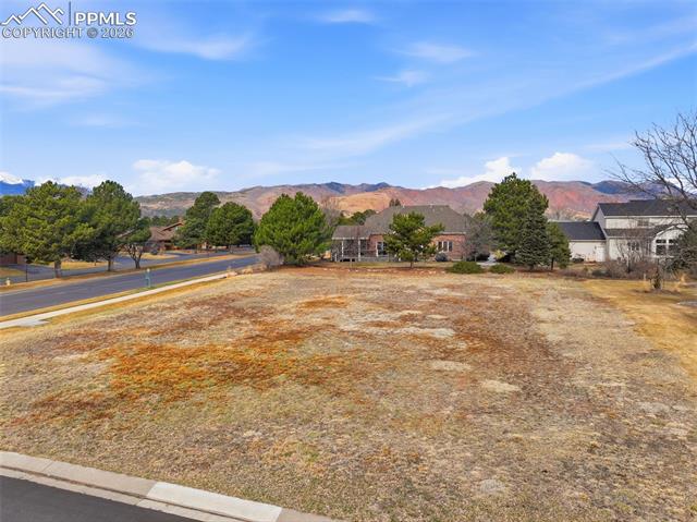 3810 Edgecliff Court