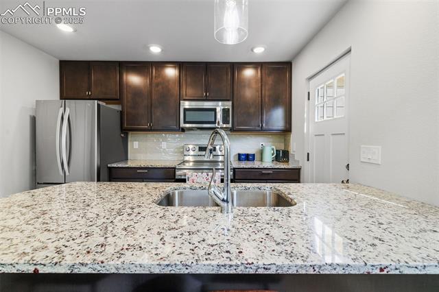 716 Arcadia Place