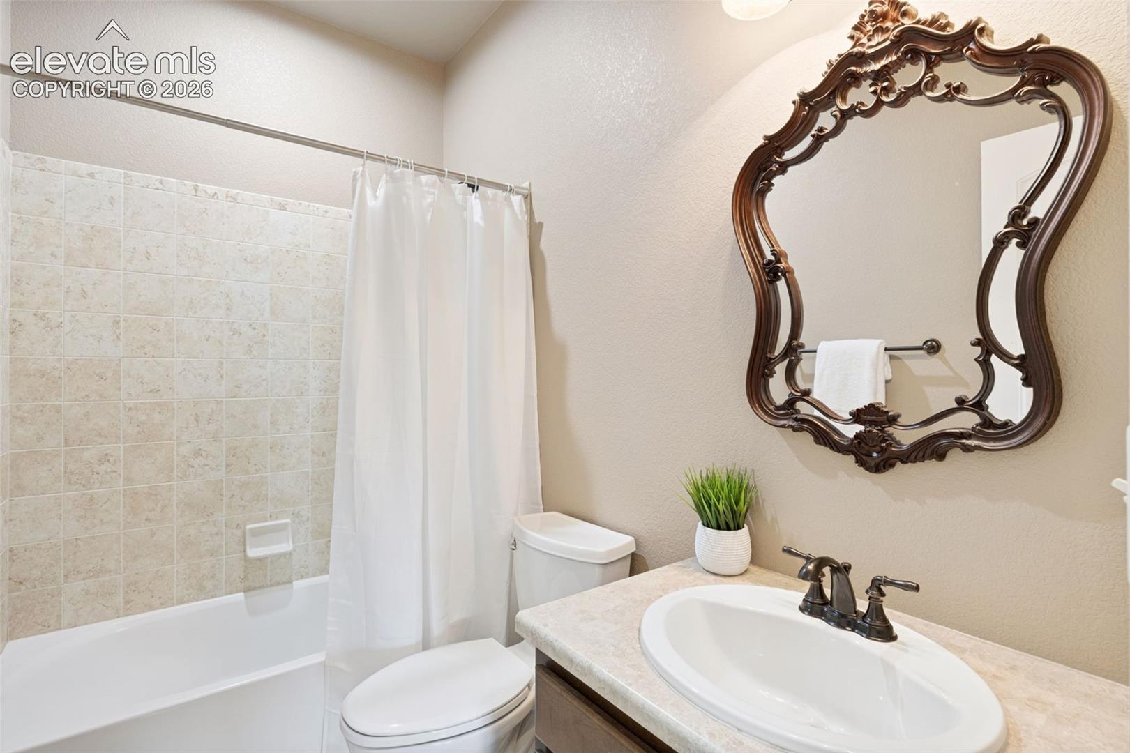 5346 Gem Lake Court