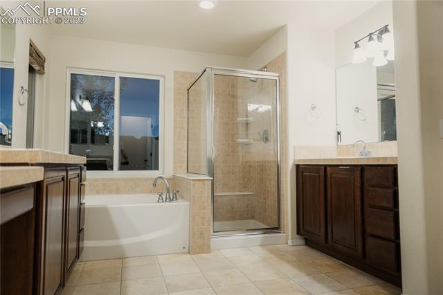 6867 Silverwind Circle