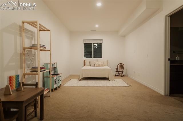 6867 Silverwind Circle