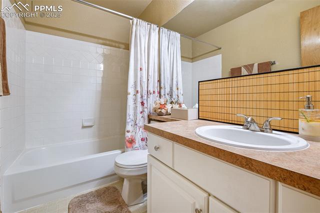 830 Lilacglen Court