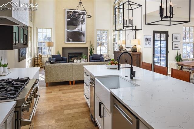 571 Silver Oak Grove