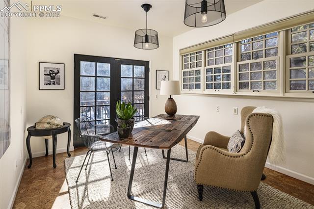 571 Silver Oak Grove