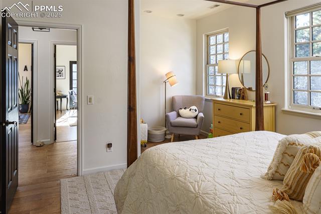 571 Silver Oak Grove