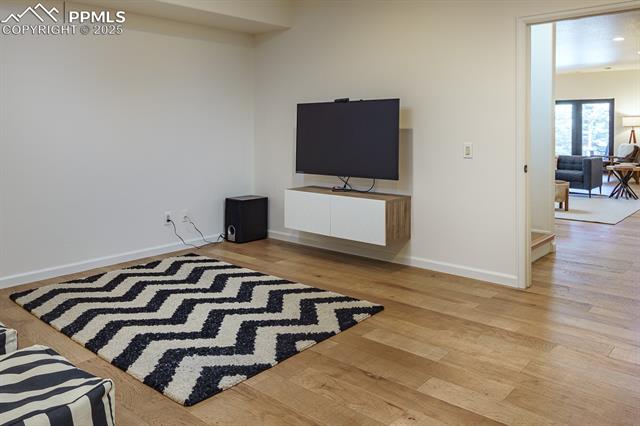 571 Silver Oak Grove