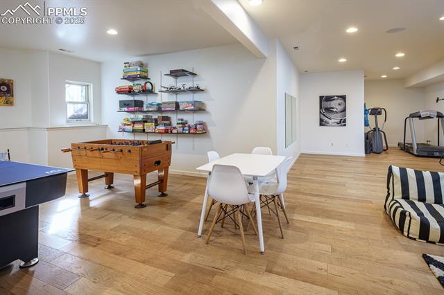 571 Silver Oak Grove