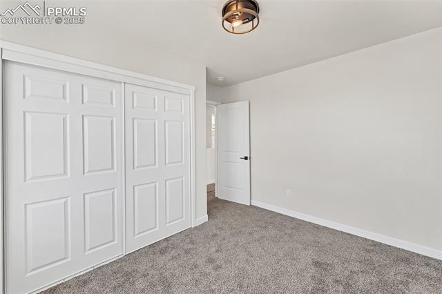 219 W Bennett Avenue