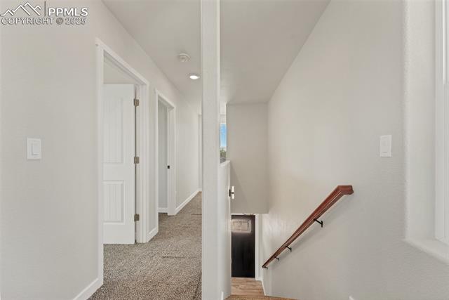 219 W Bennett Avenue