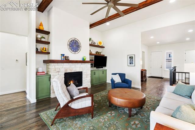 968 Tree Bark Terrace