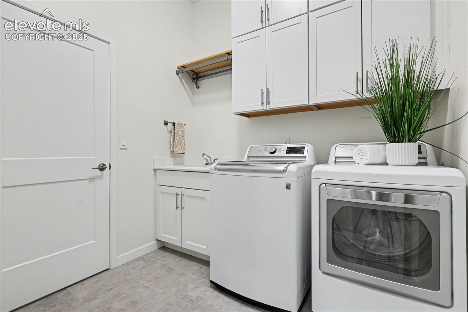 968 Tree Bark Terrace